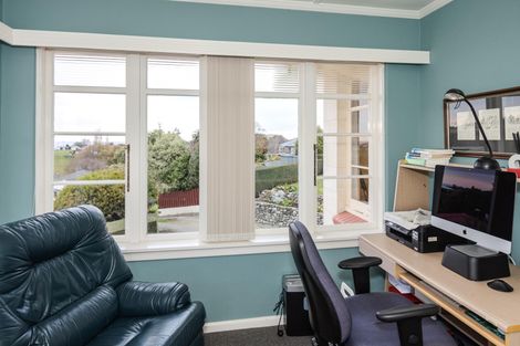 Photo of property in 10 Solway Street, Holmes Hill, Oamaru, 9401