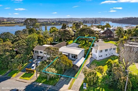 Photo of property in 39 Neptune Avenue, Beach Haven, Auckland, 0626
