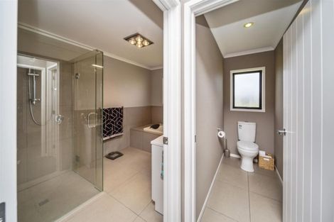 Photo of property in 15 Larlin Drive, Hawera, 4675