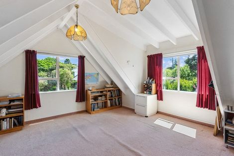 Photo of property in 43 Ngarara Road, Waikanae, 5036