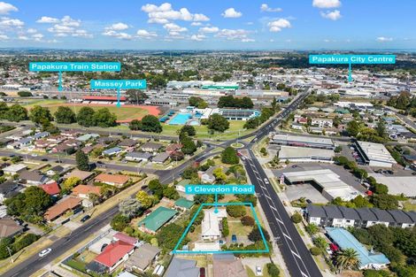 Photo of property in 5 Clevedon Road, Papakura, 2110
