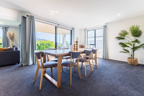 Photo of property in 12 Teiaroa Street, Waikanae, 5036