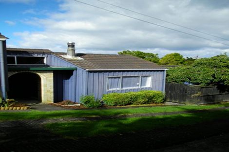 Photo of property in 21 Howard Road, Northcote, Auckland, 0627