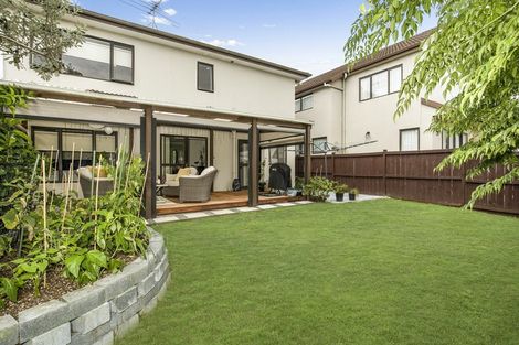 Photo of property in 21 Janway Avenue, Flat Bush, Auckland, 2016