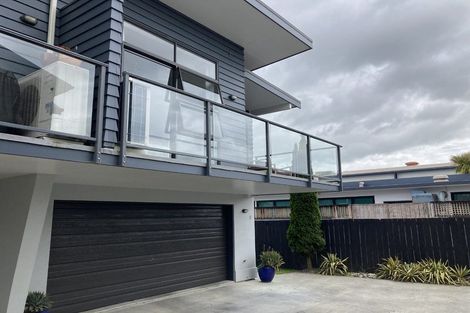 Photo of property in 17u4 Cook Street, Hamilton East, Hamilton, 3216