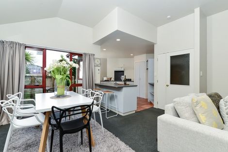 Photo of property in 13 Newcastle Road, Dinsdale, Hamilton, 3204