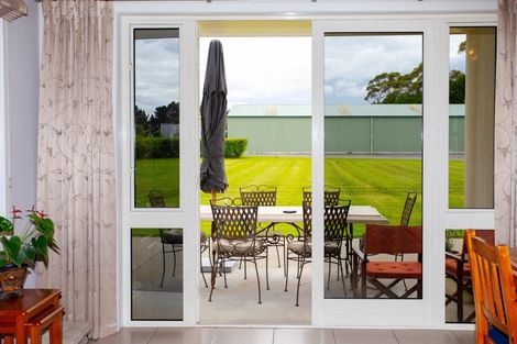 Photo of property in 28 Robert Ross Place, Clendon Park, Auckland, 2103
