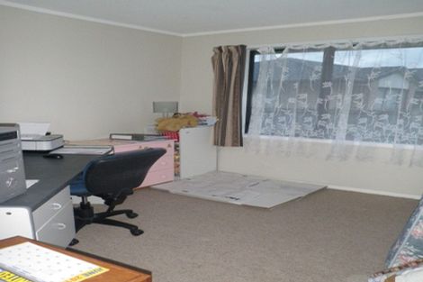 Photo of property in 19 Jadewynn Drive, Massey, Auckland, 0614