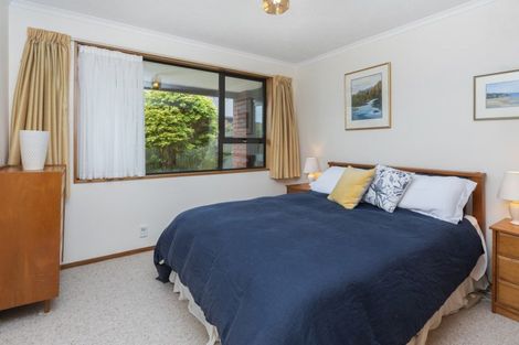 Photo of property in 21 Greystoke Lane, Avonhead, Christchurch, 8042