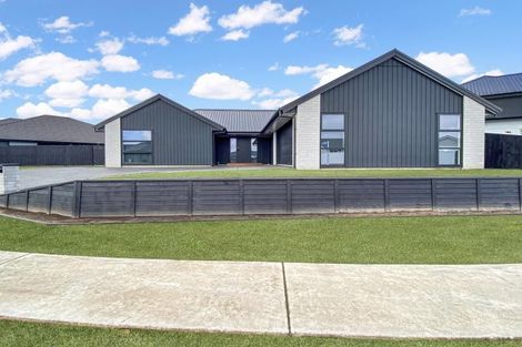 Photo of property in 14 The Meadows Drive, Flagstaff, Hamilton, 3210