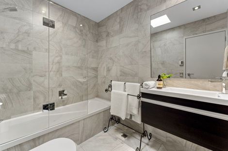 Photo of property in Montrose Villas, 441c Beach Road, Mairangi Bay, Auckland, 0630