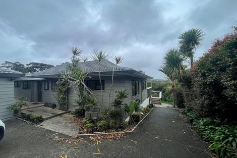 Photo of property in 2/28 Coroglen Avenue, Birkenhead, Auckland, 0626