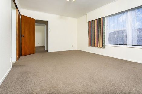 Photo of property in 2/18 Anne Road, Hillcrest, Auckland, 0627