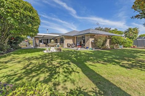 Photo of property in 28 Durrell Way, Rolleston, 7614