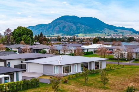 Photo of property in 12 Bastille Court, Rangatira Park, Taupo, 3330