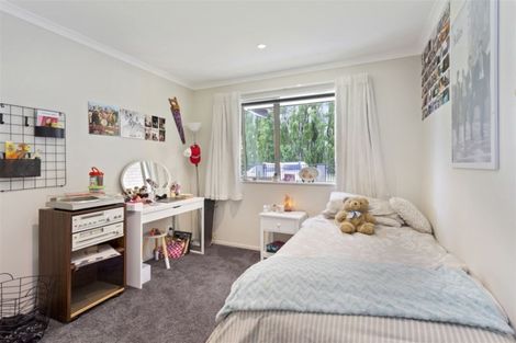 Photo of property in 215 Highsted Road, Casebrook, Christchurch, 8051