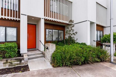 Photo of property in 9 Hudson Bay Road, Hobsonville, Auckland, 0616