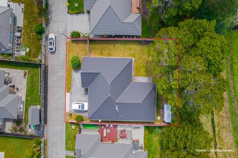 Photo of property in 10 Pititi Lane, Kumeu, 0810