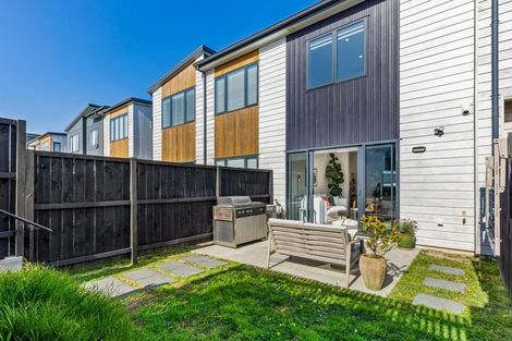 Photo of property in 8 Joshua Carder Drive, Hobsonville, Auckland, 0616