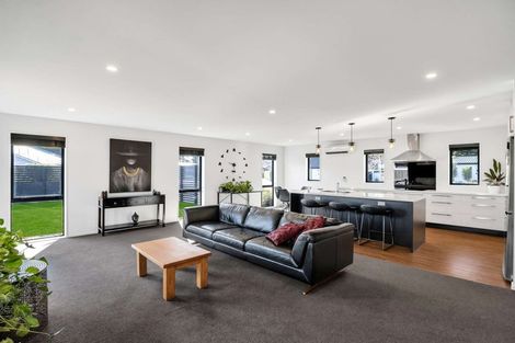 Photo of property in 10 Kohunga Crescent, Bottle Lake, Christchurch, 8083