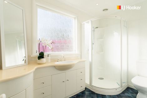 Photo of property in 6 Marion Street, Macandrew Bay, Dunedin, 9014