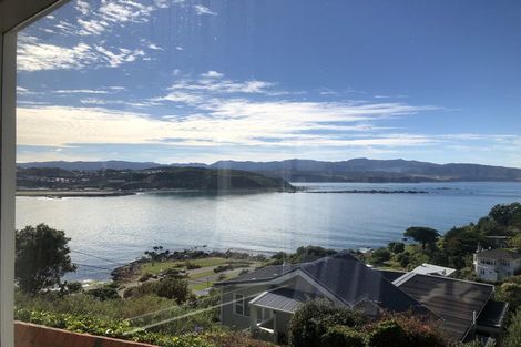 Photo of property in 34 Hungerford Road, Lyall Bay, Wellington, 6022