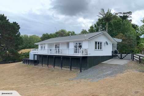 Photo of property in 15 Strathfield Lane, Whitford, Howick, 2571