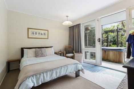 Photo of property in 10 Sandford Street, Campbells Bay, Auckland, 0630