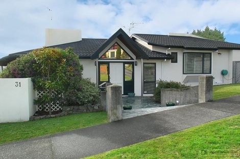 Photo of property in 31 The Crowsnest, Whitby, Porirua, 5024