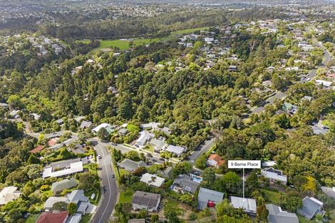 Photo of property in 9 Berne Place, Birkenhead, Auckland, 0626