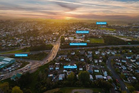 Photo of property in 14 Landsdale Place, Massey, Auckland, 0614