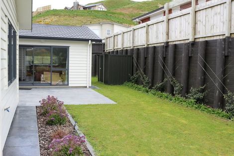 Photo of property in 10 Bickerton Rise, Churton Park, Wellington, 6037