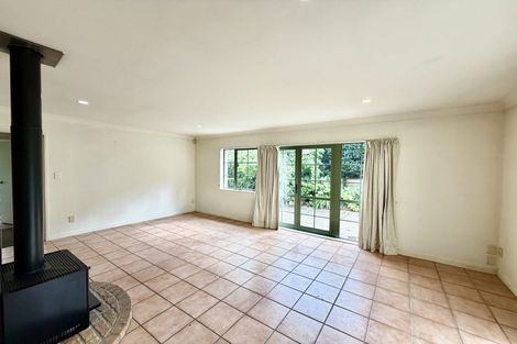 Photo of property in 22 Bob Charles Drive, Golflands, Auckland, 2013