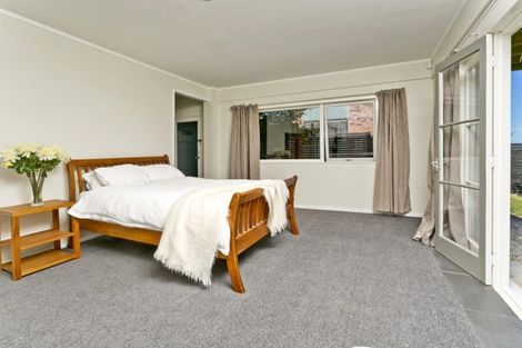 Photo of property in 13 Brigantine Drive, Beach Haven, Auckland, 0626
