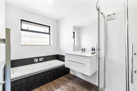 Photo of property in 31 Lewis Crescent, Rolleston, 7614