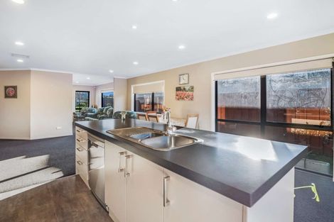 Photo of property in 33 Faringdon Boulevard, Rolleston, 7615