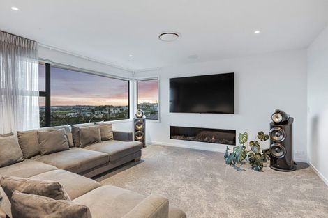Photo of property in 2 Ascot Way, Orewa, 0931
