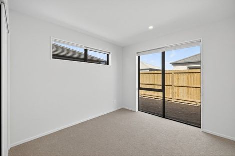 Photo of property in 18 Doris Lusk Street, Belfast, 8051