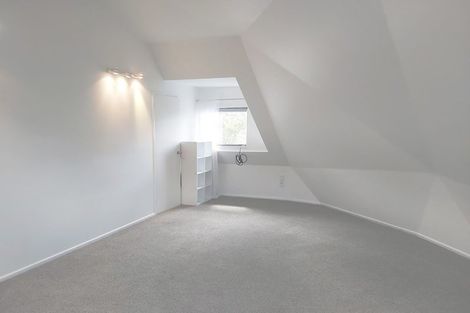 Photo of property in 41 Hewlett Road, Massey, Auckland, 0614