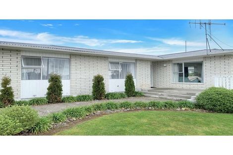 Photo of property in 12 Vogel Street, Levin, 5510