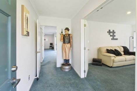 Photo of property in 46 Stewart Gibson Place, Manurewa, Auckland, 2105
