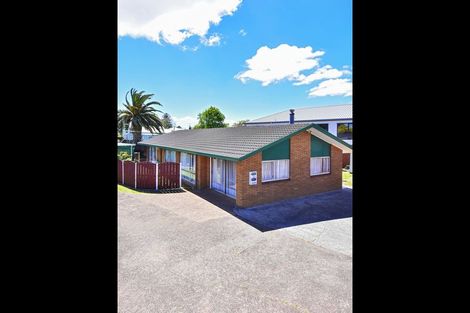 Photo of property in 2/38 Carruth Road, Papatoetoe, Auckland, 2025