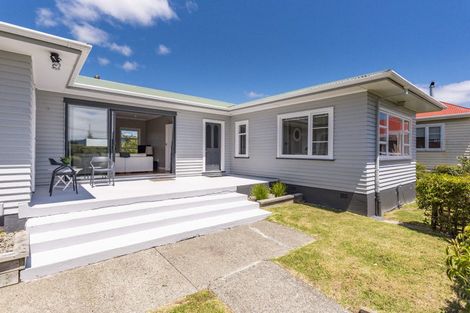 Photo of property in 16 Francis Road, Paraparaumu Beach, Paraparaumu, 5032
