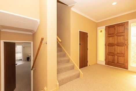 Photo of property in 1 Guernsey Place, Fitzherbert, Palmerston North, 4410
