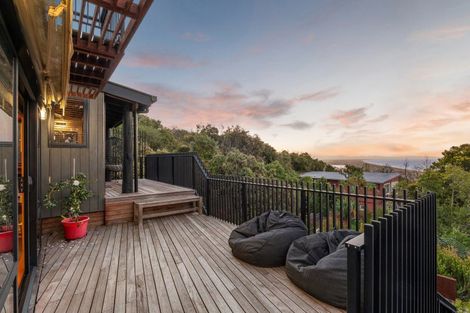 Photo of property in 10 Tuawera Terrace, Clifton, Christchurch, 8081