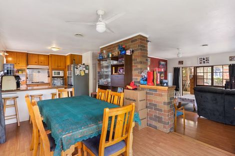Photo of property in 2 Septimus Place, Henderson, Auckland, 0612