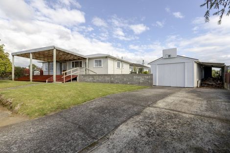 Photo of property in 55 Banks Street, Marfell, New Plymouth, 4310