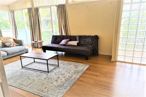 Photo of property in 1 Rosalind Road, Glenfield, Auckland, 0629