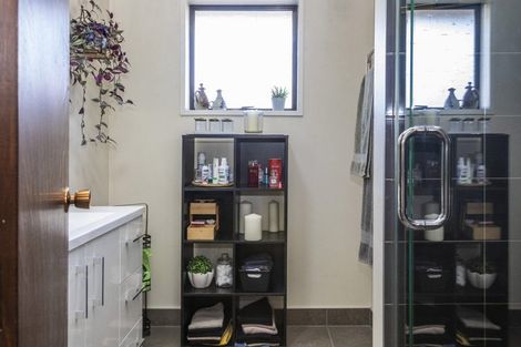 Photo of property in 76 Solomon Avenue, Redwood, Christchurch, 8051