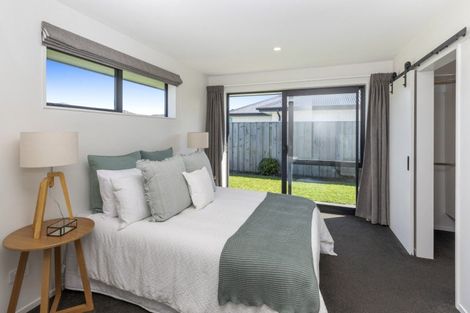 Photo of property in 66 Broadway Parade, Rolleston, 7615